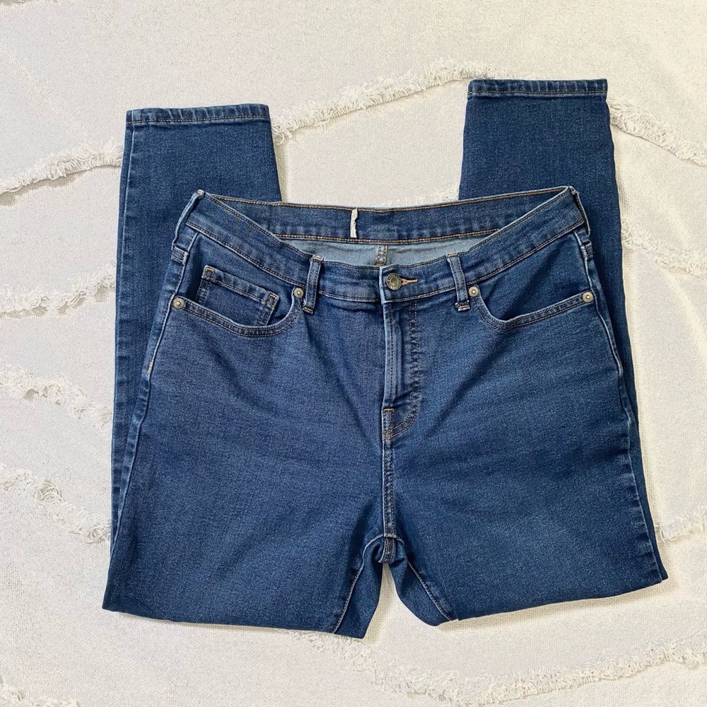 Everlane sz 30 mid rise classic blue skinny jeans